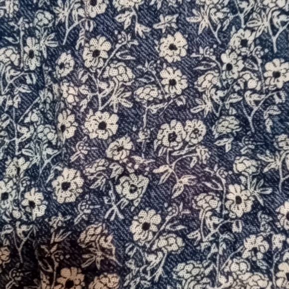 Zenobia Blue & White Bohemian Off Shoulder Top - Picture 2 of 2